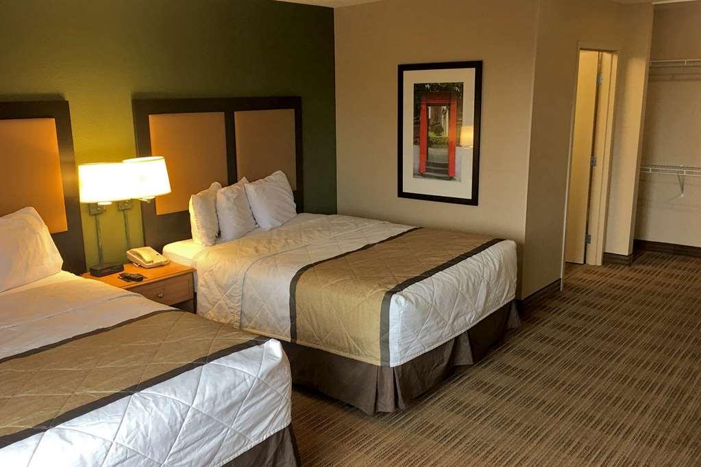 Extended America - - Arboretum 2* North Chesterfield