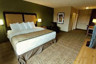 Extended America - - Arboretum North Chesterfield